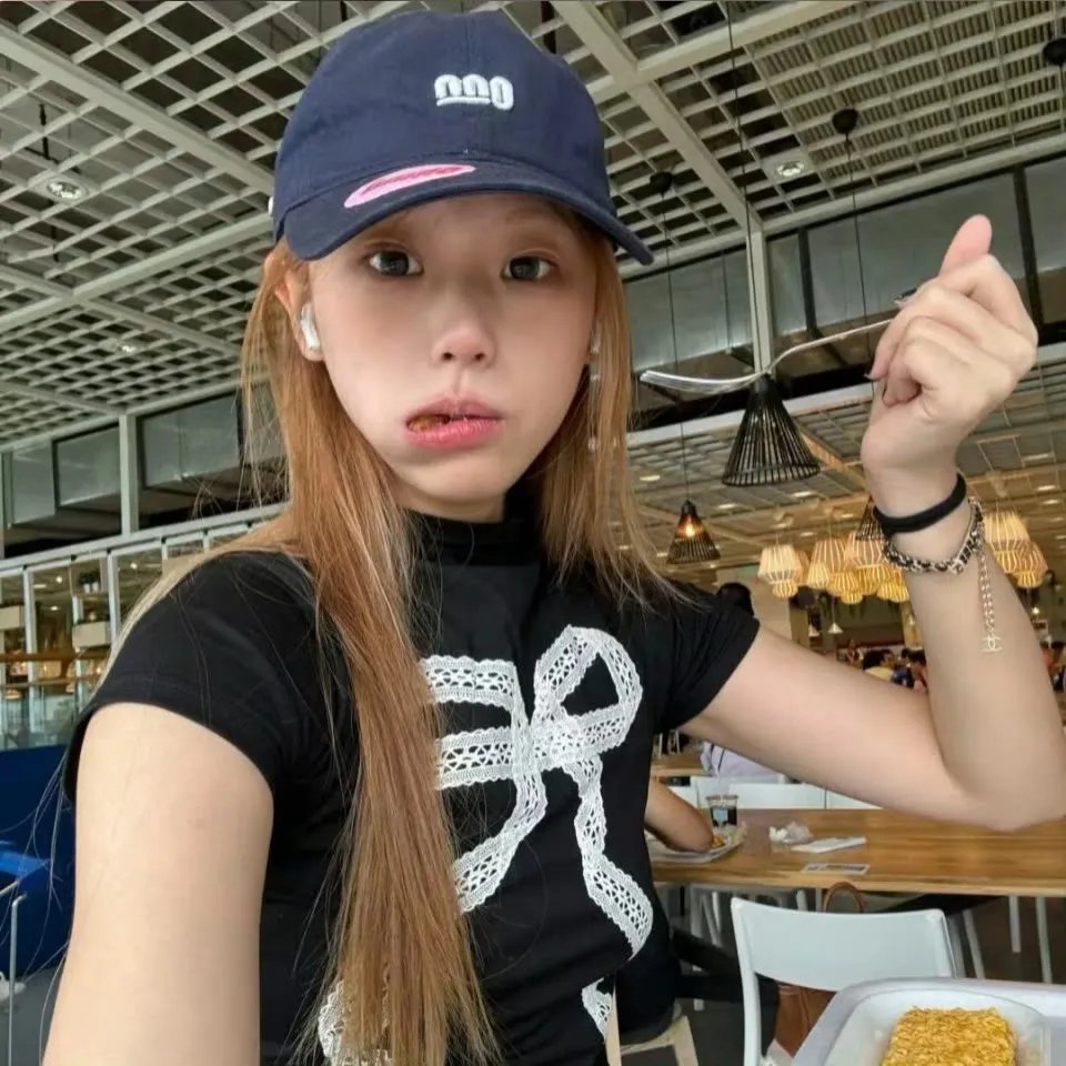 镇巴女子